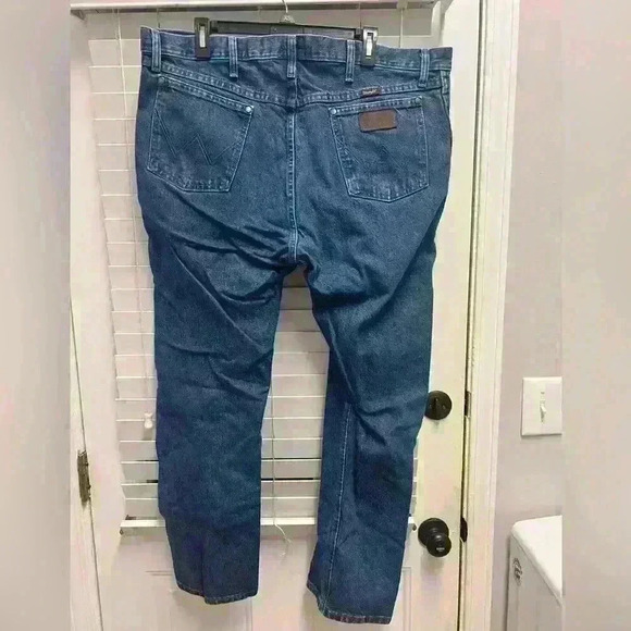 Wrangler Jeans Men’s Size 40x30 - Picture 2 of 5